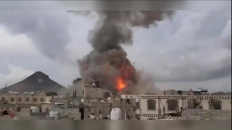 SON DAKİKA... Katardan sonra Yemenin kalbine saldırdı İsrail: Operasyonun adı çanlar çalıyor