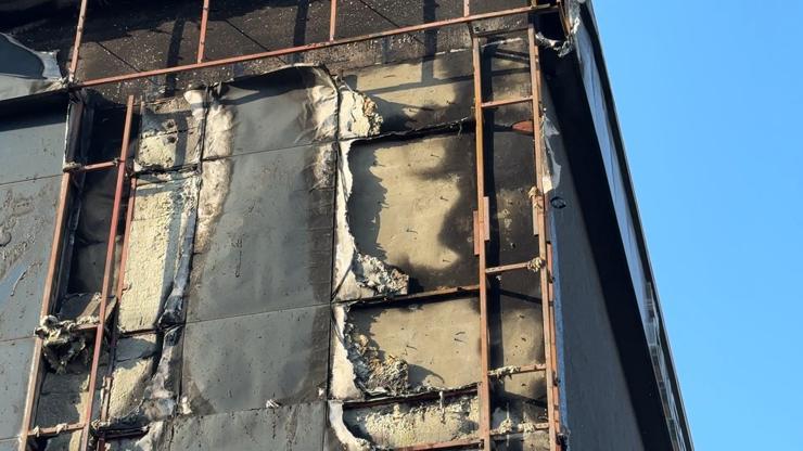 İstanbul - Avcılar'da fabrikanın dış cephesinde çıkan yangın söndürüldü