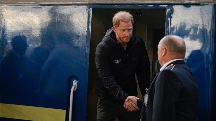 Prens Harryden Ukraynaya sürpriz ziyaret