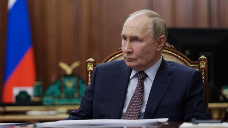 SON DAKİKA... Kremlin: Rusya-Ukrayna barış müzakereleri durduruldu Trump: Putine sabrım tükeniyor