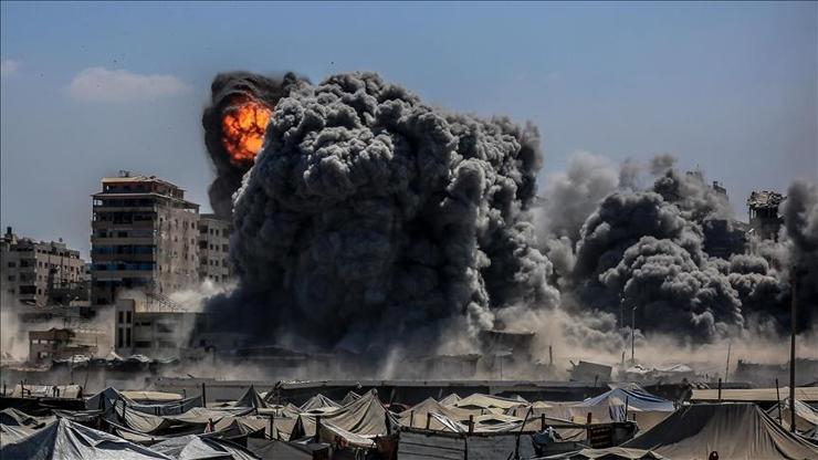 İsrail, Gazze'nin batı mahallelerinde saldırılarını yoğunlaştırıyor