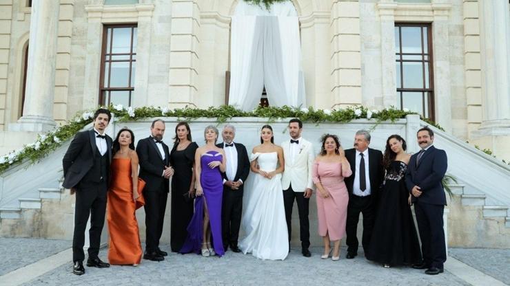 AŞK VE GÖZYAŞI OYUNCU KADROSU! Hande Erçel ve Barış Arduç'lu Aşk ve Gözyaşı'nın oyuncuları kimler? AŞK VE GÖZYAŞI OYUNCU KADROSU! Hande Erçel ve Barış Arduç'lu Aşk ve Gözyaşı'nın oyuncuları kimler?