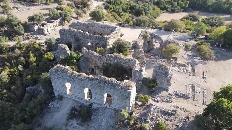 Kaunos antik kentinin gizemi çözülüyor 1800 yıllık hastane, 2 bin 300 yıllık çeşme bulundu