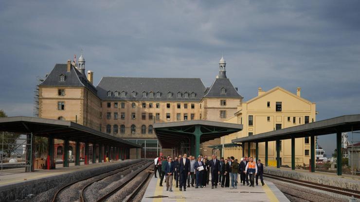 Tarihi Haydarpaşa Garı Anadolu Yakasının yeni kültür ve sanat merkezine dönüşecek
