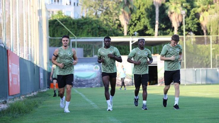 Alanyaspor, Fenerbahçe maçı hazırlıklarına başladı