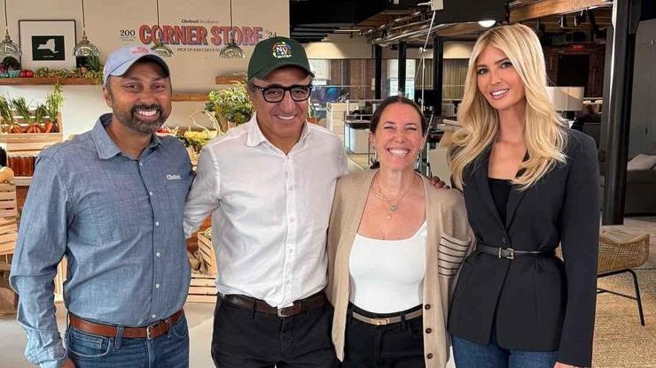 Hamdi Ulukaya ve Ivanka Trump'tan iş birliği: Tonlarca gıda israfı önlenecek Hamdi Ulukaya ve Ivanka Trump'tan iş birliği: Tonlarca gıda israfı önlenecek