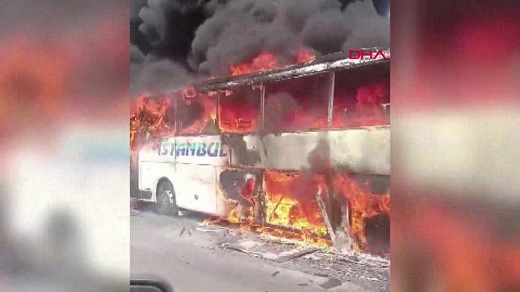 Yolcu otobüsü alev aldı Korku dolu anlar kamerada...
