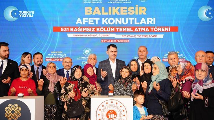 Balıkesir Sındırgı’da deprem konutlarının temelleri atıldı Bakan Kurum: Kentsel dönüşüm mücadelesi siyasetin değil hayatın konusudur