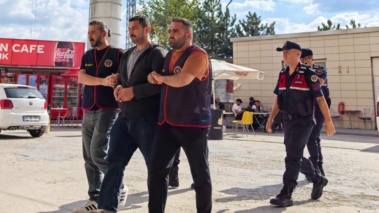 FETÖ hükümlüsü eski infaz koruma memuru yakalandı FETÖ hükümlüsü eski infaz koruma memuru yakalandı