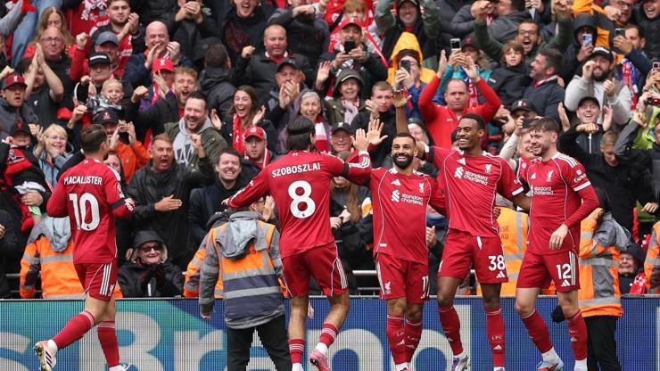 Liverpool, derbide Everton'ı 2-1 mağlup etti