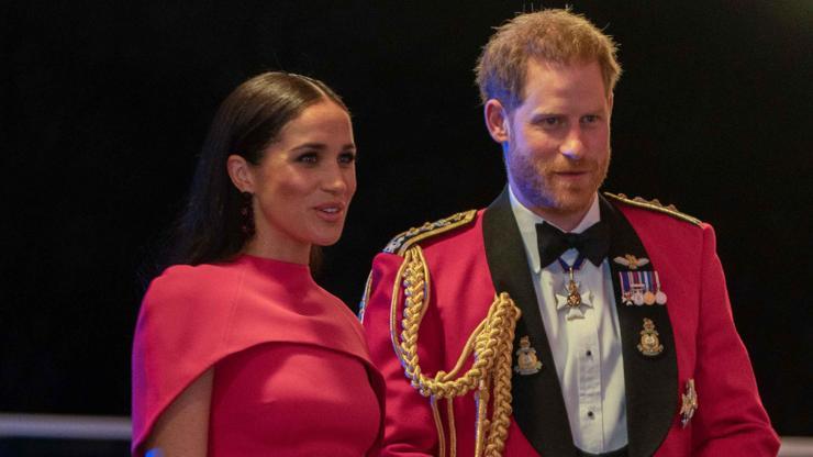 Kraliyette flaş gelişme: Prens Harry ve Meghan Markle geri mi dönüyor