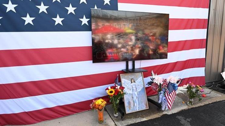 Charlie Kirk için İllinois’de anma töreni düzenlendi