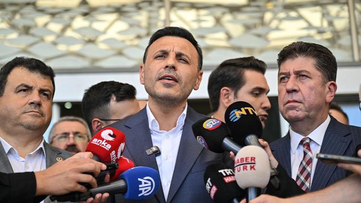 Özgür Çelik ve 25 CHP'linin yargılandığı davanın duruşması 23 Şubat'a ertelendi Özgür Çelik ve 25 CHP'linin yargılandığı davanın duruşması 23 Şubat'a ertelendi