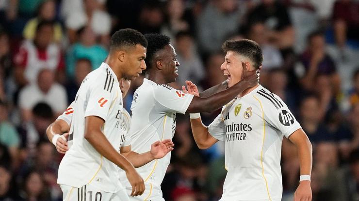 ÖZET | Arda Güler ayak dışı verdi, Kylian Mbappe golle bitirdi Real Madrid, Levanteden 3 puanı aldı...