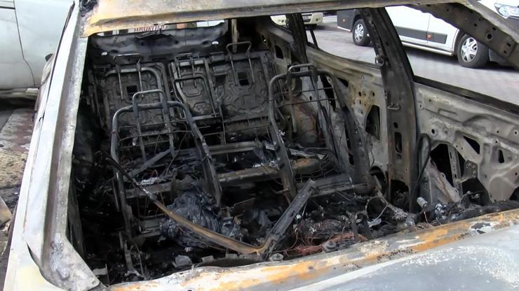 Şoke eden olay: Para vermeyen kardeşine kızdı, 3 aracı yaktı