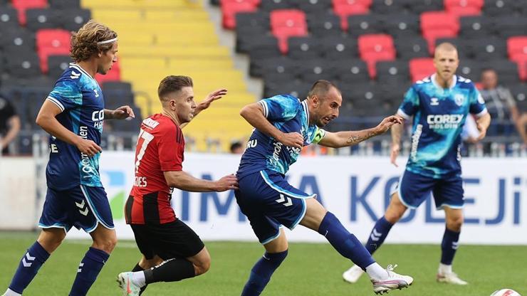 68d8114ca362490a46fb98b4 Gaziantep FK 2-0’dan döndü, Samsunspor’dan puanı aldı