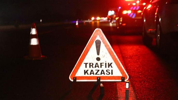 SON DAKİKA HABERİ: Manisa'da feci kaza! Otomobil ile kamyon çarpıştı: 5 ölü