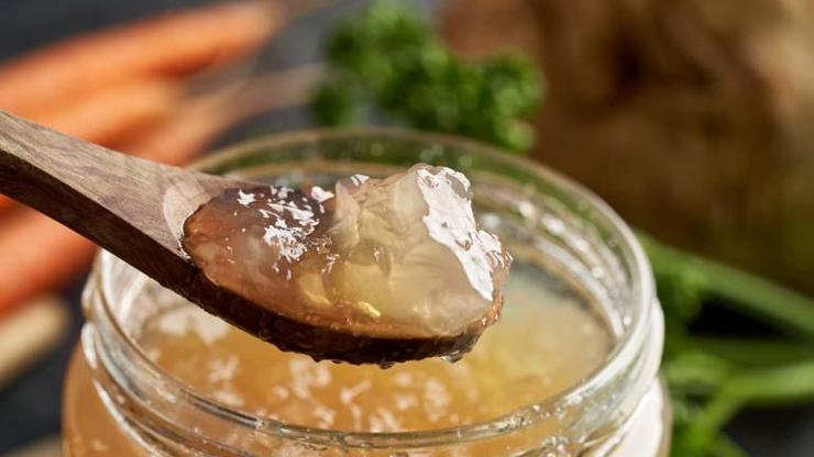 GENÇLİK İKSİRİ OLARAK BİLİNİYOR Cildin, Kemiklerin, Saç ve Tırnakların Bir Numaralı Dostu: KOLAJEN Kolajen Nedir, Takviyeler Gerçekten İşe Yarıyor mu