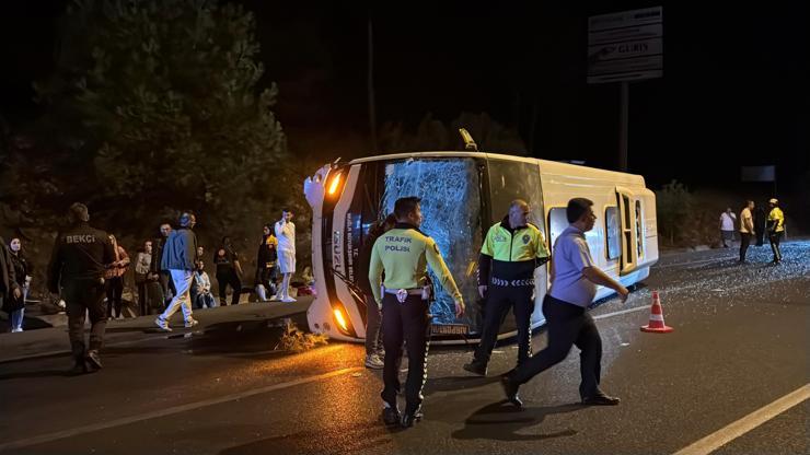 Muğla’da yolcu otobüsü devrildi: 5 yaralı Muğla’da yolcu otobüsü devrildi: 5 yaralı