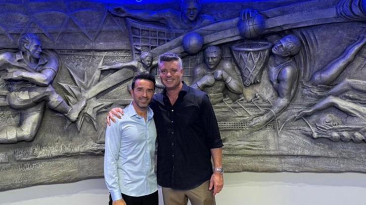Fenerbahçe duyurdu! Gökhan Gönül… Fenerbahçe duyurdu! Gökhan Gönül…