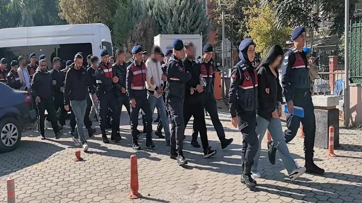 1 kişinin öldüğü silahlı kavgaya ilişkin 2 tutuklama 1 kişinin öldüğü silahlı kavgaya ilişkin 2 tutuklama