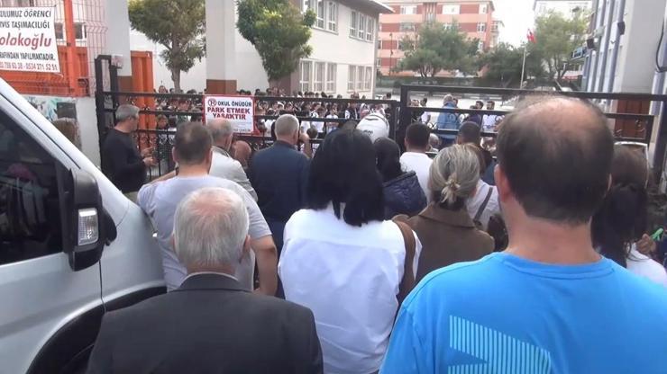 Deprem sonrası İstanbulda okullar tahliye edildi