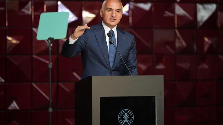 Bakan Ersoy duyurdu! Türkiye’de Kültür-Sanat sezonu başladı: Sanat Her Yerde” vizyonuyla 7 bin etkinlik Bakan Ersoy duyurdu! Türkiye’de Kültür-Sanat sezonu başladı: Sanat Her Yerde” vizyonuyla 7 bin etkinlik