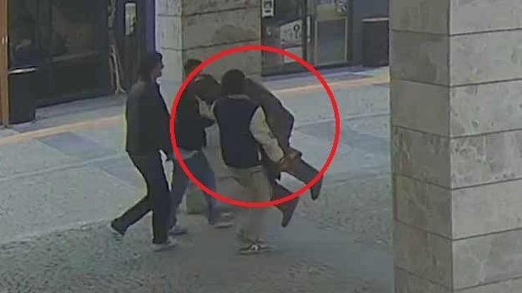 Belediye paylaştı, sosyal medyada çok beğenildi Bursa’da gençlerden Nazım ve Münevver’e tebessüm ettiren dokunuş