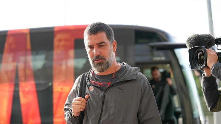 68e390866d4c5055fc5c10e1 Şoke eden mağlubiyet sonrası Arda Turan yıkıldı