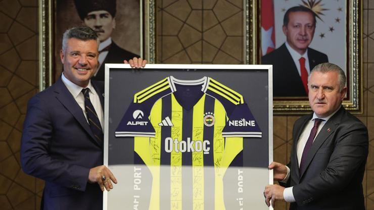 Bakan Osman Aşkın Bak, Fenerbahçenin yeni yönetimini kabul etti