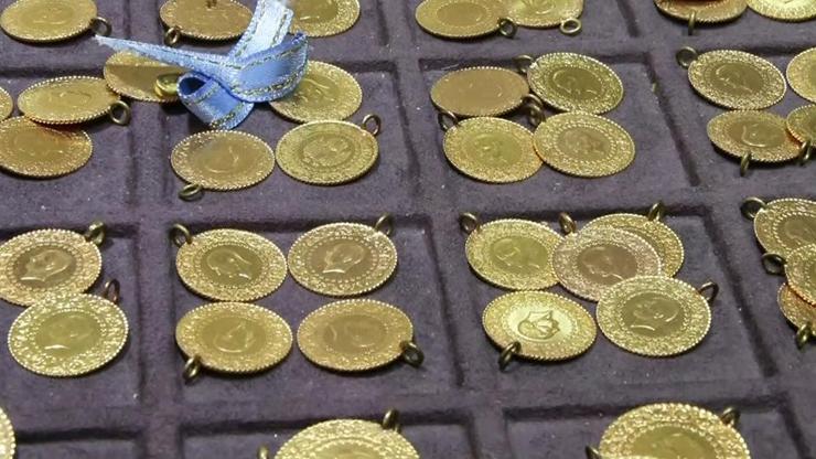 Güvenli liman altın rekor tazeledi