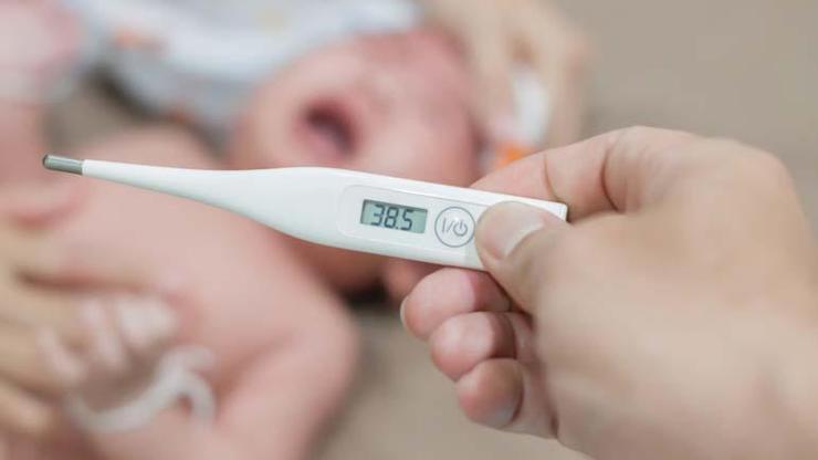 Çocuğunuzun Ateşi Yükseldiyse Bunlara Dikkat Edin Yanlış Müdahaleler Sağlıklarını Tehdit Ediyor