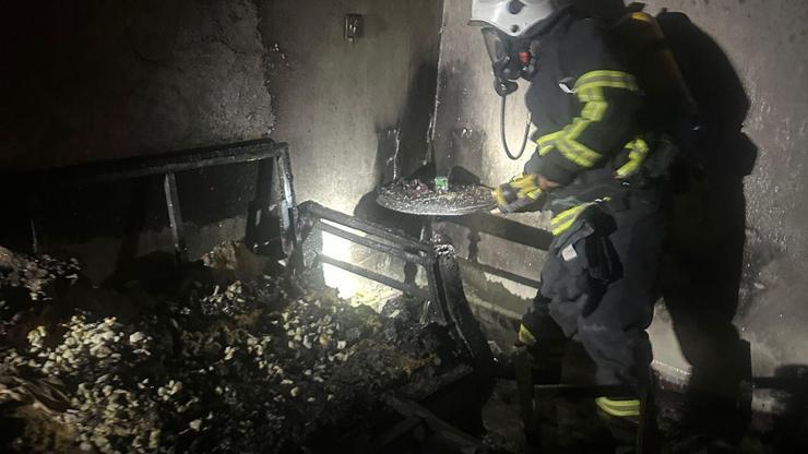 Hatay’da sabaha karşı çıkan ev yangını kontrol altına alındı Hatay’da sabaha karşı çıkan ev yangını kontrol altına alındı