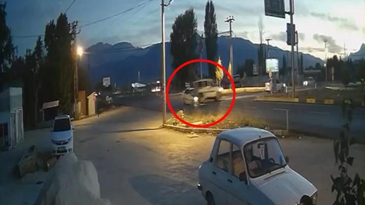 Elmalı'da kaza: 4 yaralı Elmalı'da kaza: 4 yaralı