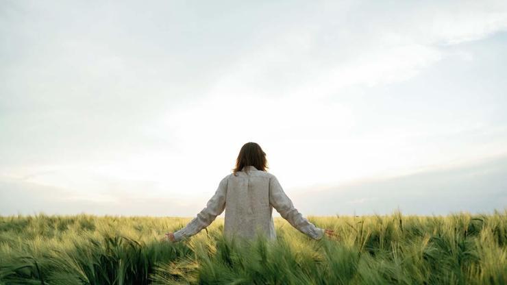 Yeşilin Gücü: Doğayla İç İçe Yaşayanlar Neden Daha Mutlu ve Sağlıklı