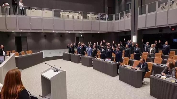 KKTC Cumhuriyet Meclisi, iki devletli çözüm önerisini kabul etti KKTC Cumhuriyet Meclisi, iki devletli çözüm önerisini kabul etti