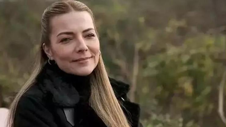 Burcu Kara Çocukluk Yıllarının Geçtiği Eve Veda Etti