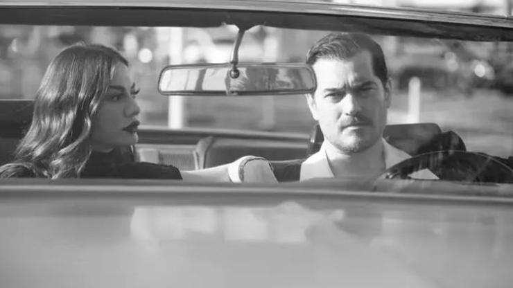 Demet Özdemir Cannes’da Parladı Siyah Elbisesine Beğeni Yağdı