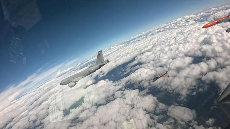 BOZDOĞAN ve GÖKDOĞAN’dan gökyüzünde tam isabet Bakan Kacır: Gök Vatanın sarsılmaz iki pençesi