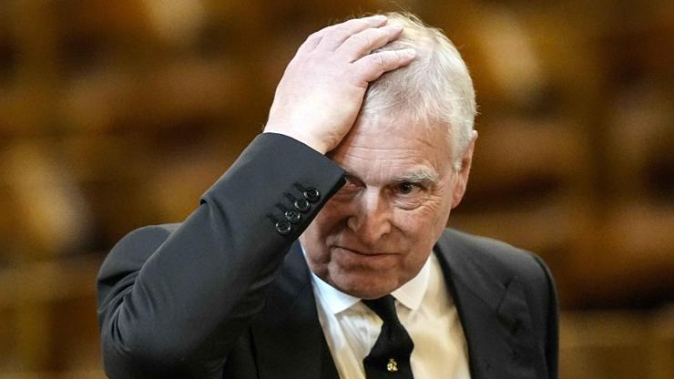 Epstein skandalı sonrası İngiltere’de gözler onun üzerinde Prens Andrew, 30 odalı malikaneye 20 yıldır kira ödemiyor mu