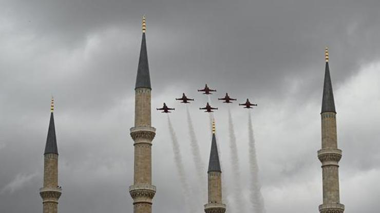 Türk Yıldızları, Edirne semalarında
