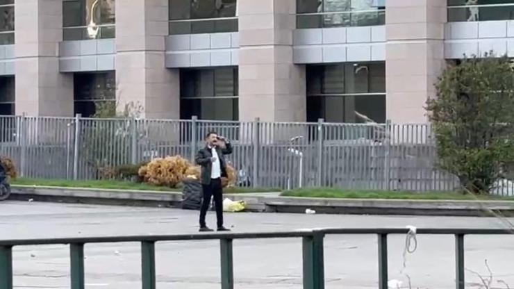 İstanbul Adalet Sarayı önünde kendini vurdu