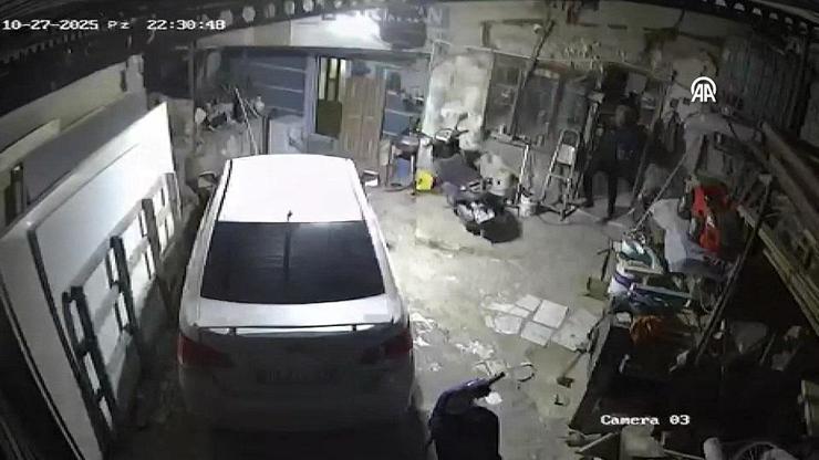 SINDIRGIDA 2,5 AY SONRA YİNE 6.1 Deprem anları kamerada