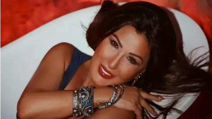 Nükhet Duru’nun Cesur Pozları Ortalığı Salladı 71 Yaşındaki Sanatçıya Beğeni Yağdı