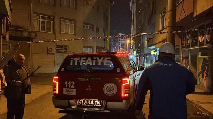 SON DAKİKA | Gebze’de yıkılan binanın yakınındaki bir binada çatlaklar oluştu