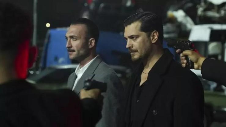 Kübra Ünlü yazdı ‘SİZ HEPİNİZ YETİMLER TEK’