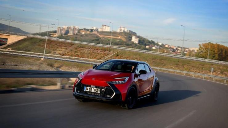 Toyota C-HR'ye Hybrid GR SPORT versiyonu eklendi