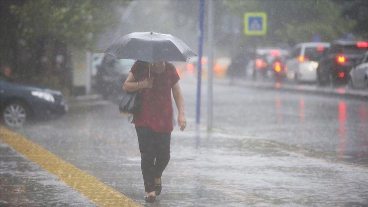 Meteoroloji gün vererek uyardı: İstanbul ve çevresi için kuvvetli sağanak alarmı