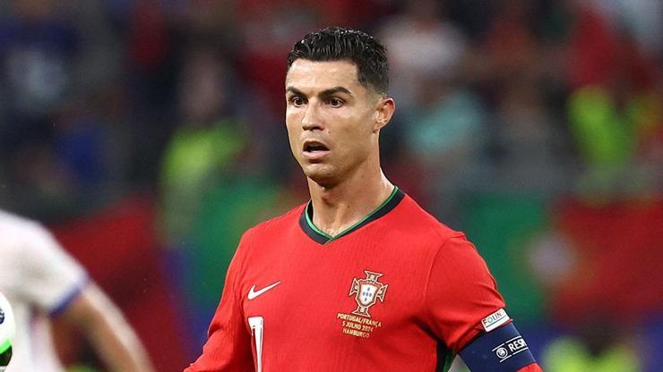 Cristiano Ronaldo, veda ediyor