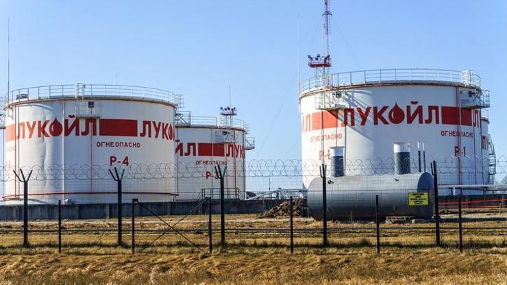 Romanya, Lukoil rafinerisini devralmak istiyor